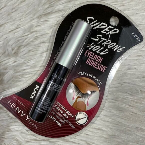 The Book of Lashes Volume II Sparkle + I-Envy Black Super Strong Adhesive Set - Picture 8 of 10